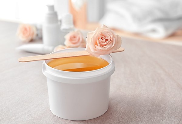 Haarentfernung auf Zuckerbasis